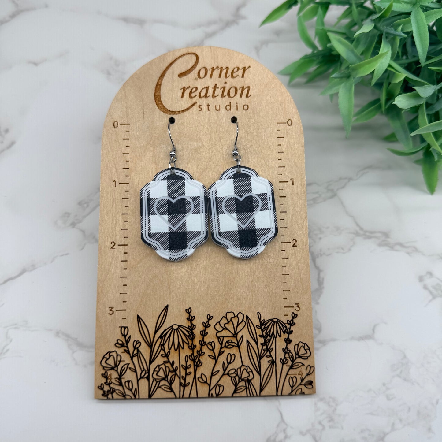 Decorative Frame Heart Earrings
