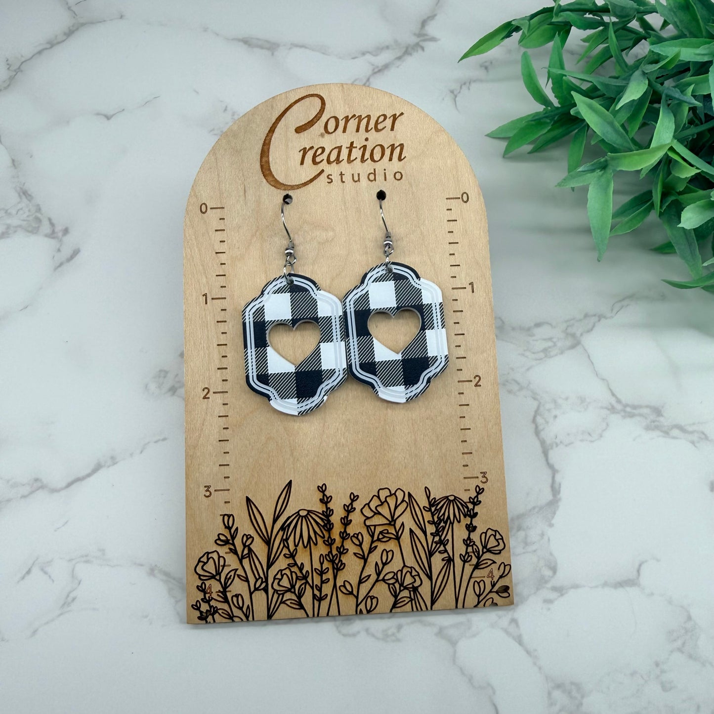 Decorative Frame Heart Earrings