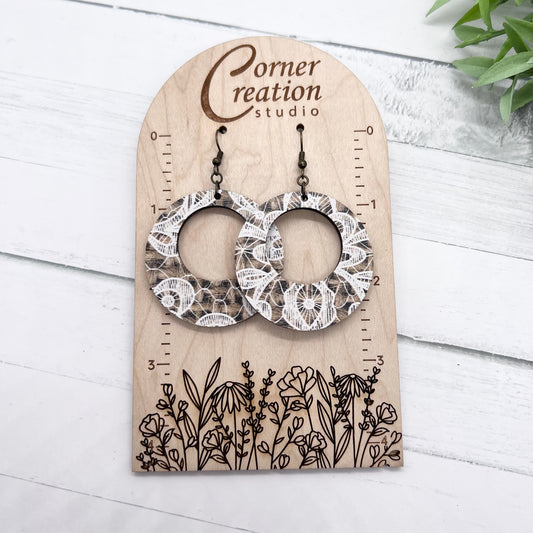 Burlap & Lace Circle Earring