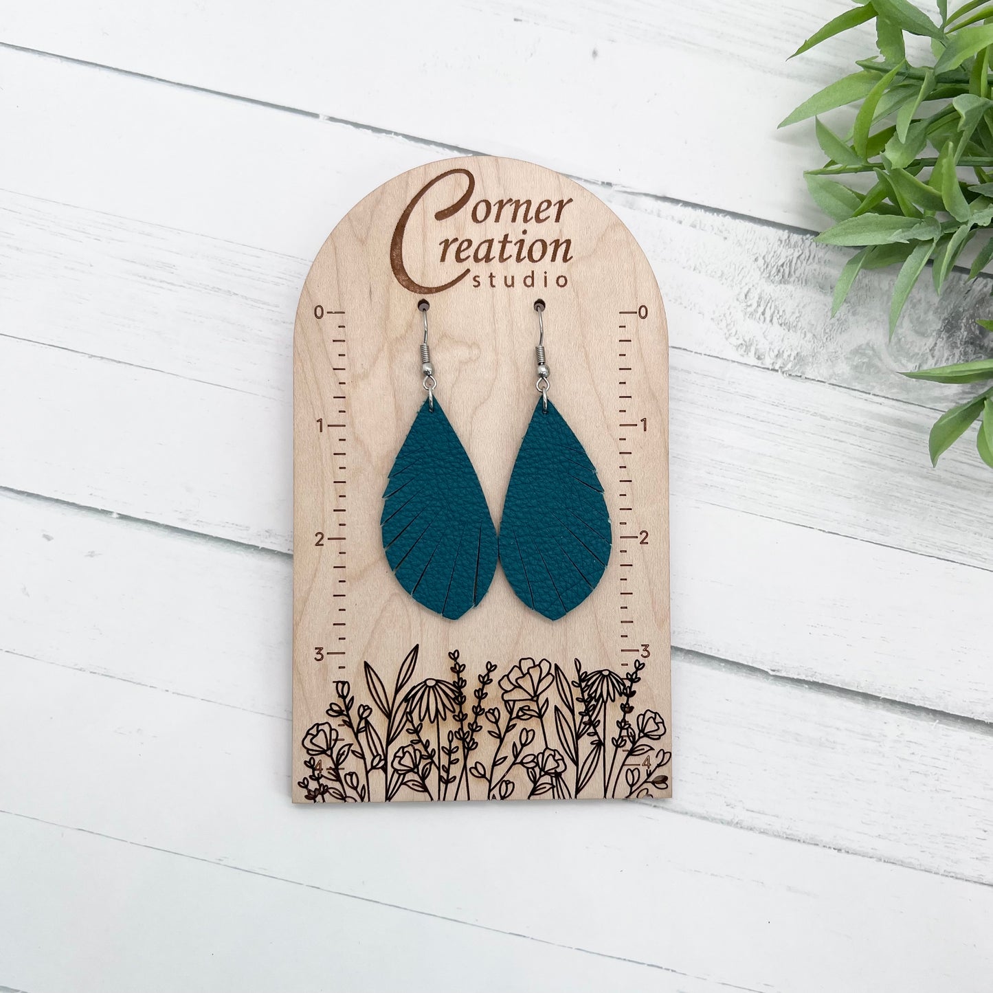 Leaf Teardrop Earring