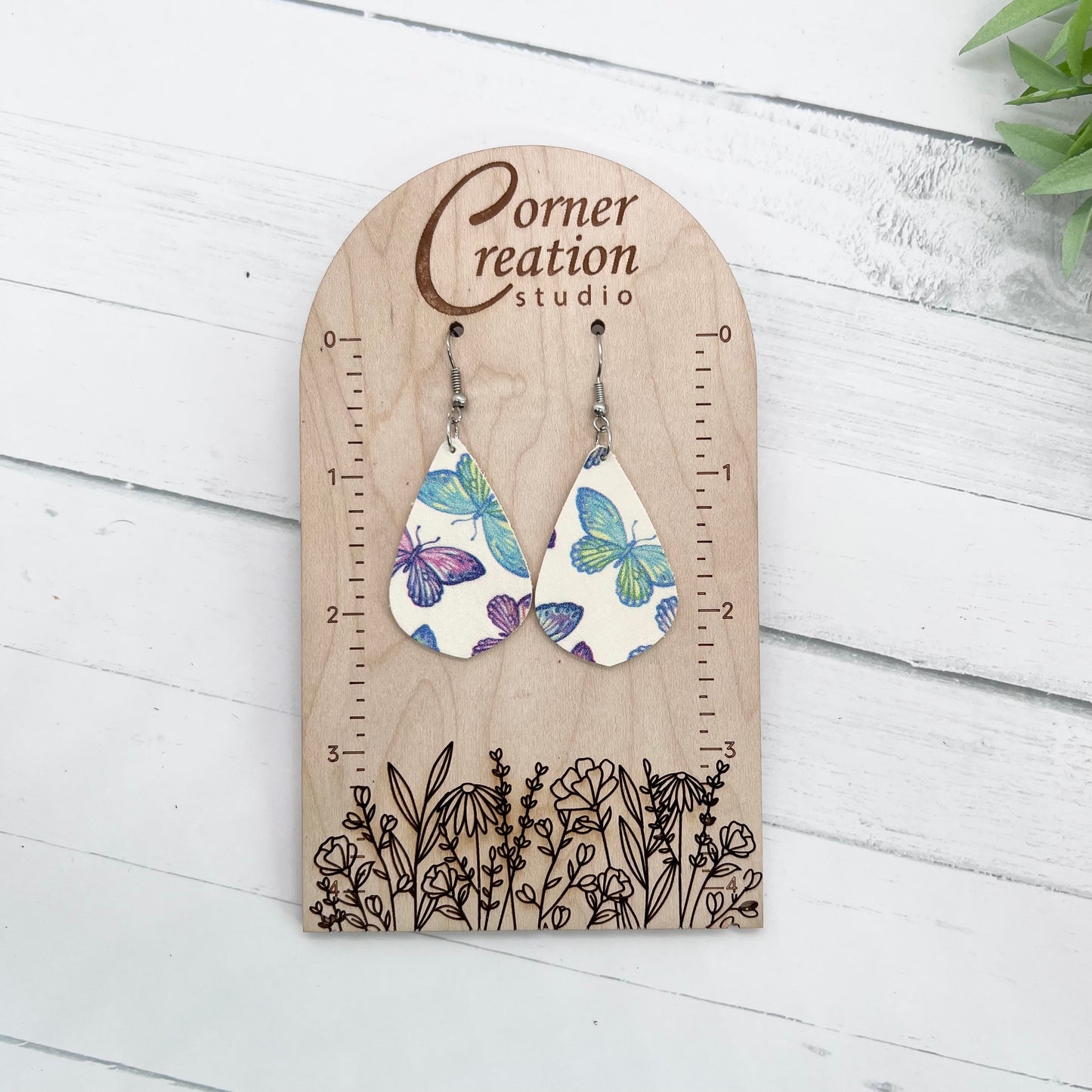 Pointed Teardrop Earring